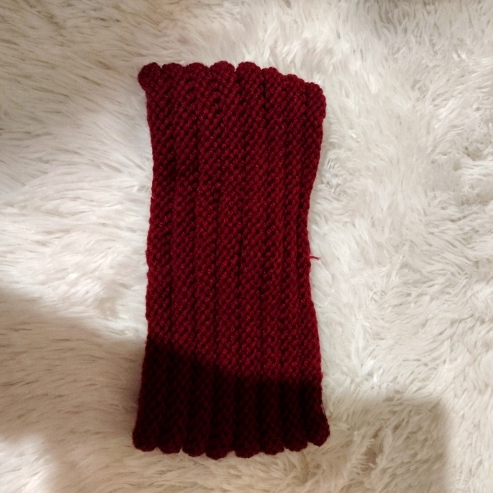 NWOT Burgundy Knit Cold Weather Headband Adult One Size fits most - Picture 3 of 4